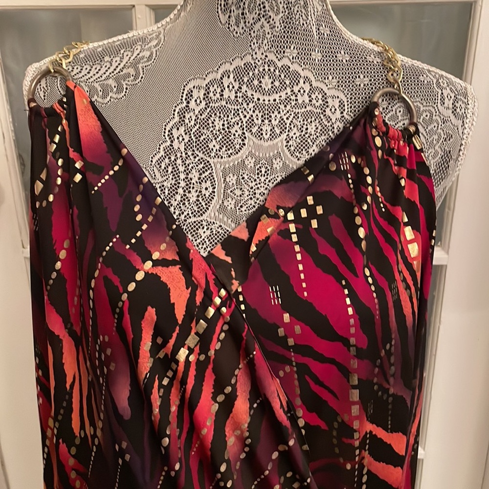 Chain Women’s Top. - Picture 7 of 8